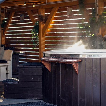 Aloha Glamp - Okragle Domki Przy Rzece - Balia I Sauna - Energylandia Zagornik Quarto foto