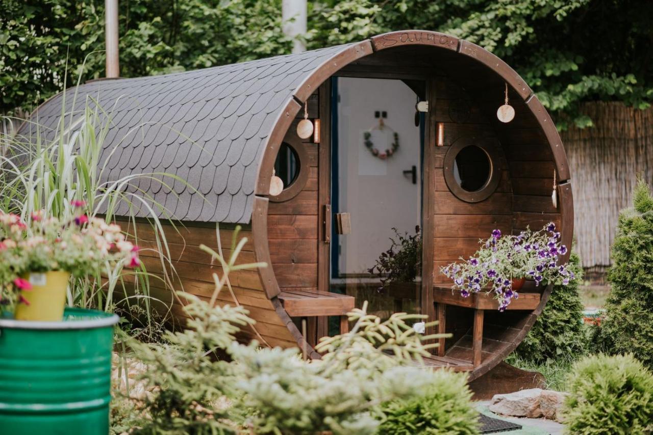 Aloha Glamp - Okragle Domki Przy Rzece - Balia I Sauna - Energylandia Zagornik Exterior foto
