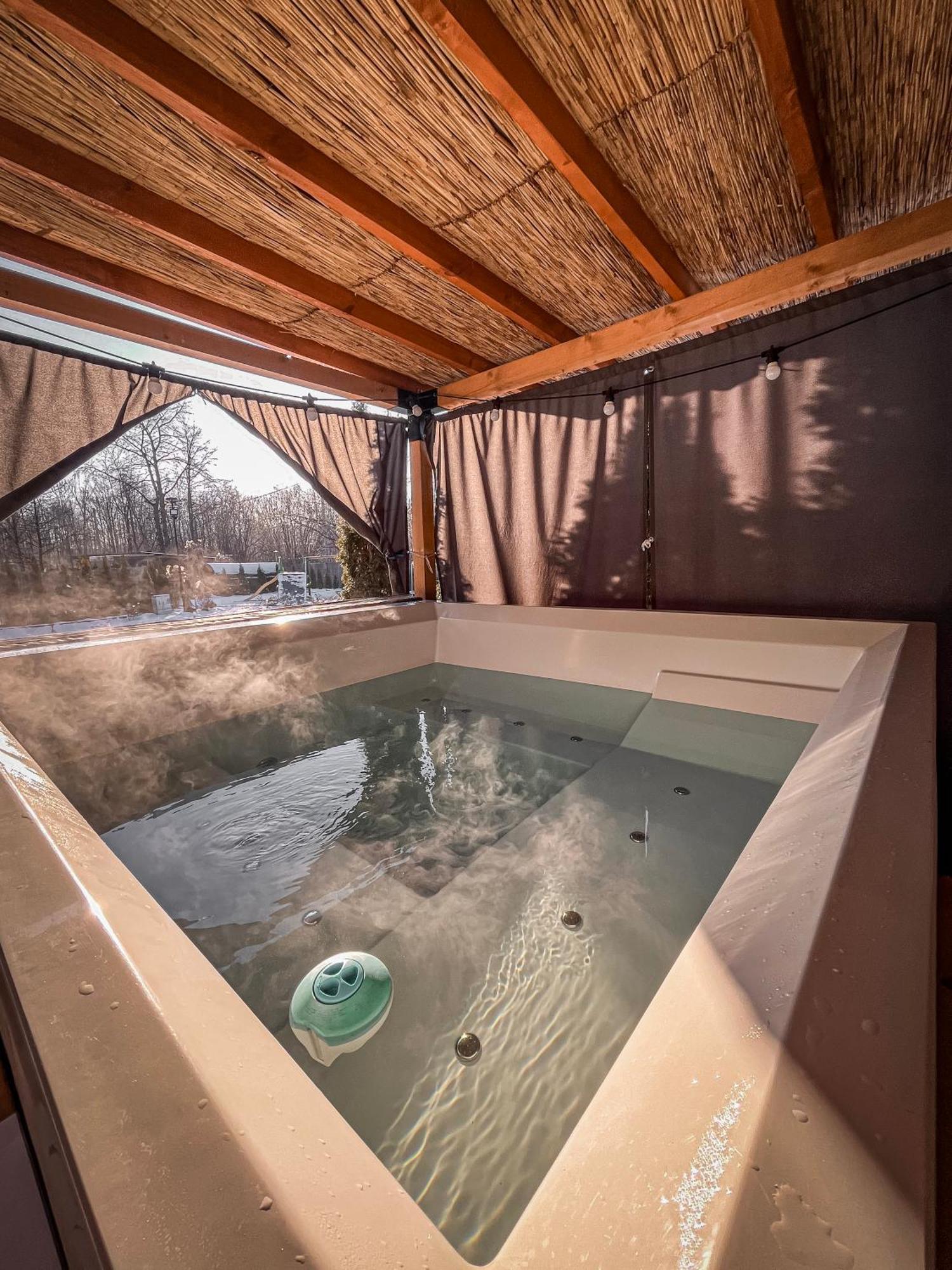Aloha Glamp - Okragle Domki Przy Rzece - Balia I Sauna - Energylandia Zagornik Exterior foto