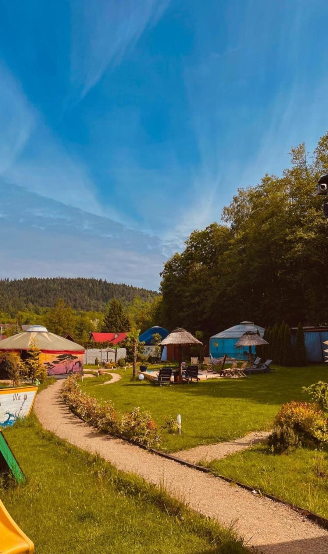 Aloha Glamp - Okragle Domki Przy Rzece - Balia I Sauna - Energylandia Zagornik Exterior foto