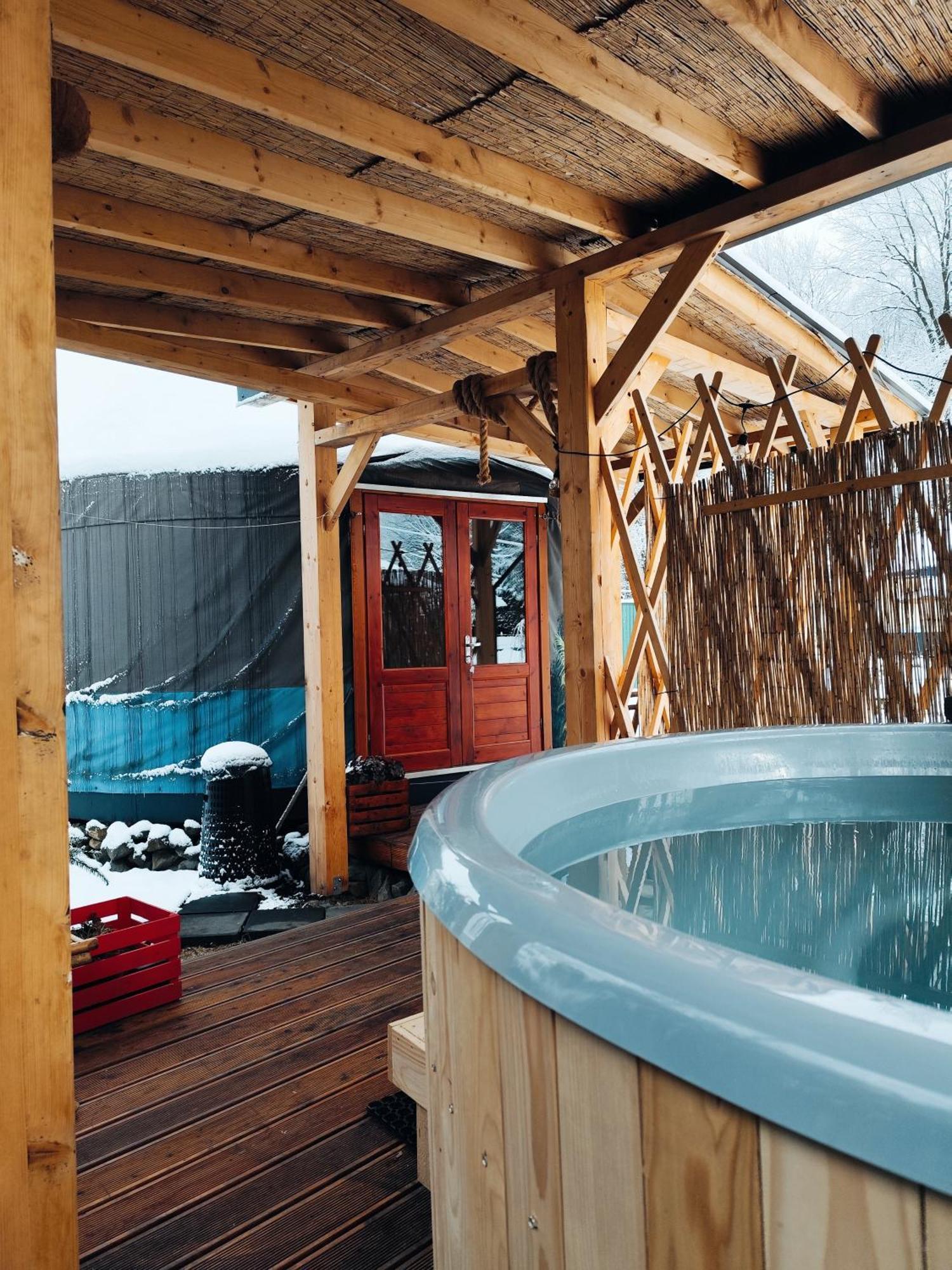 Aloha Glamp - Okragle Domki Przy Rzece - Balia I Sauna - Energylandia Zagornik Exterior foto